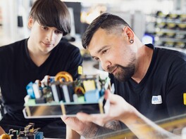 Karriere: Offene Stellen Lehre | BAUR GmbH